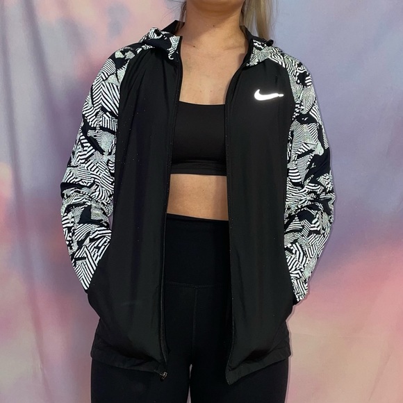 Nike Flash Windbreaker - Picture 4 of 16